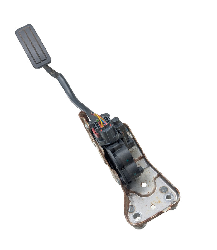 2005 2006 Land Rover LR3, GAS Accelerator Pedal Drive By Wire OEMSLC500021