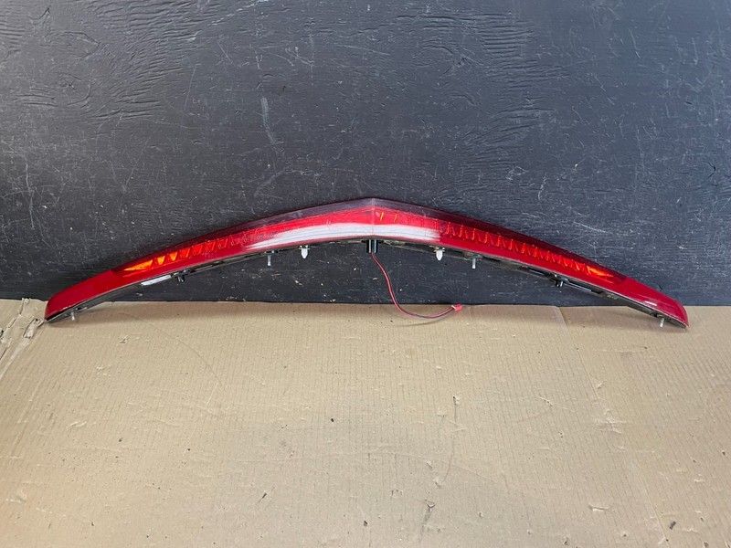 2013 to 2018 Cadillac Ats Trunk Lid Mount 3rd Third Brake Tail Light AE3612 DG