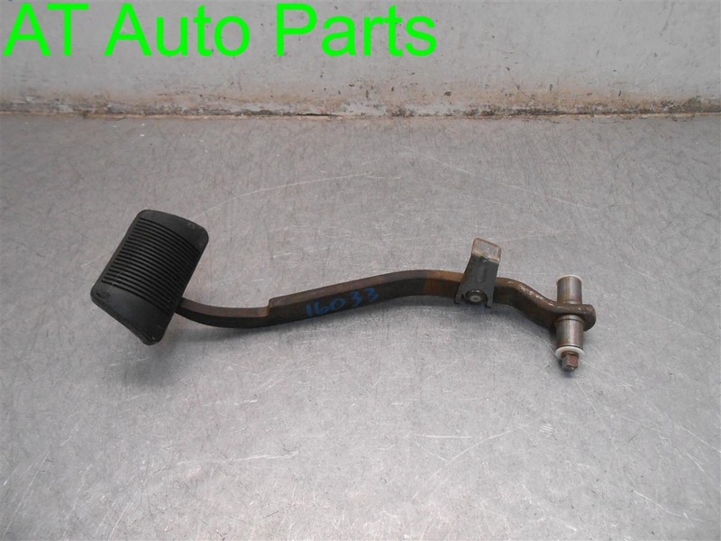 2002 JEEP LIBERTY BRAKE BREAK PEDAL ASSEMBLY OEM 546.AM8302