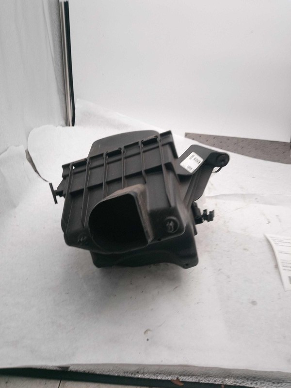 2015 Dodge Dart Air Cleaner Assembly OEM 68102372AB 2.4L Black 89K Miles