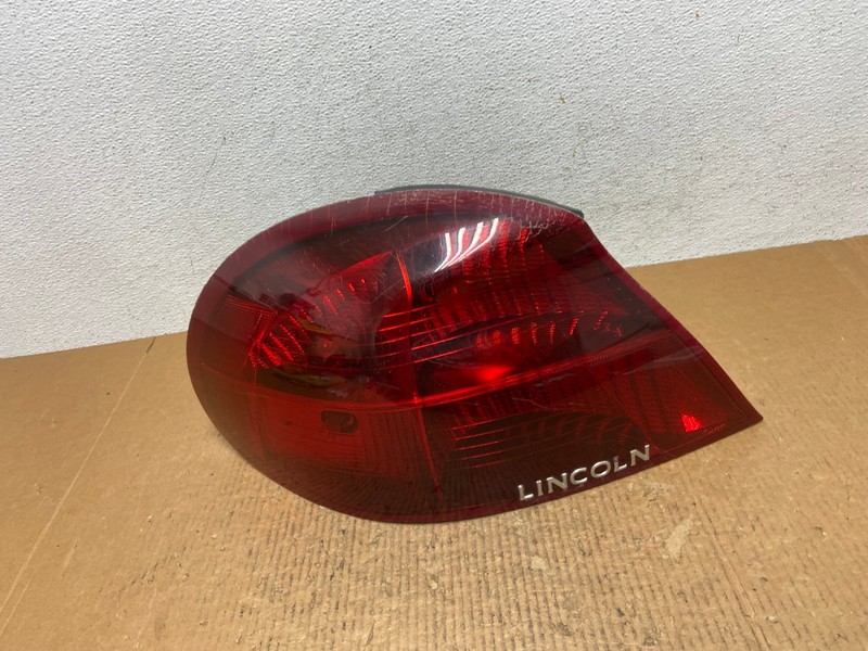 1998 to 2002 Lincoln Continental Left Driver LH Side Tail Light Oem AE1552 LK