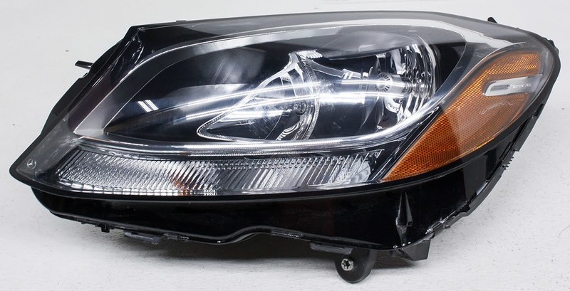 OEM Mercedes-Benz C-Class Sedan Left Side Halogen Headlamp Moisture Spots