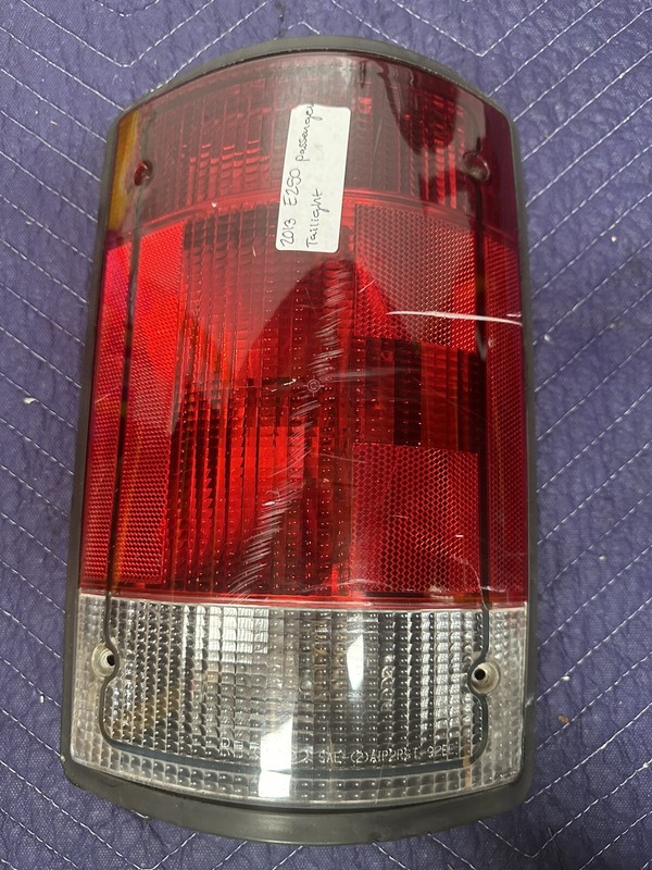 2013 Ford E250 Passenger Tail Light