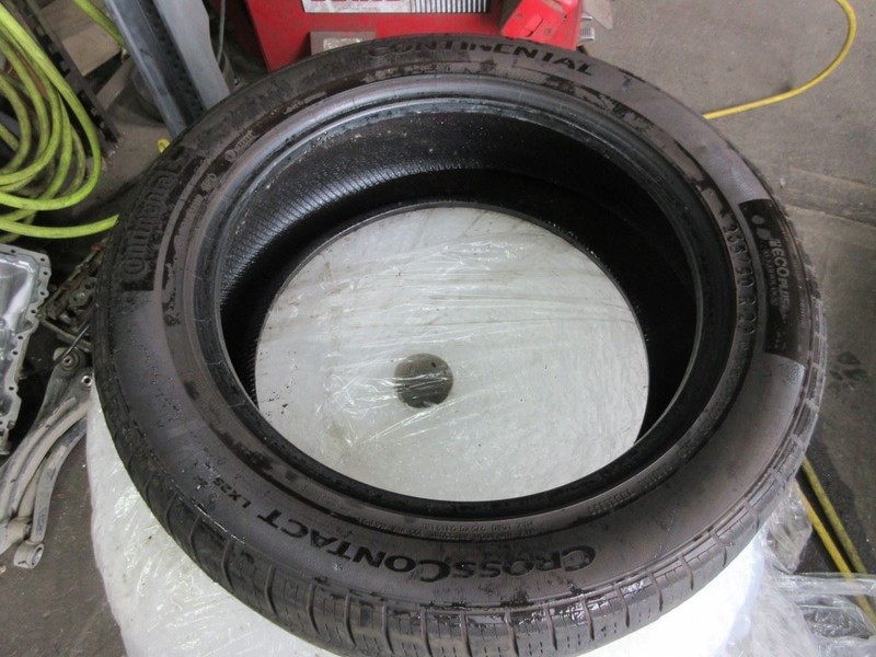 P265/50R20 Continental Cross Contact UHP 10/32 111 V 7/32