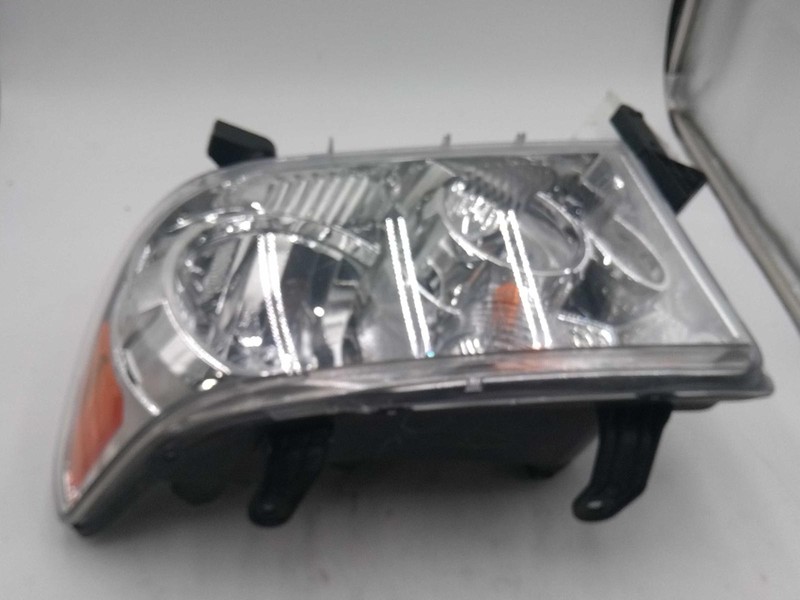 2008 Toyota Tundra Left Headlight Assembly Red 437434 Used 39K Miles
