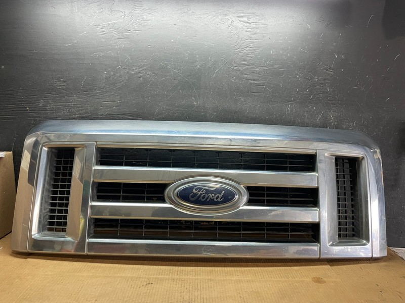 2008 to 2014 Ford Econoline E150 E250 Front Upper Chrome Grill Grille aa9105 DG