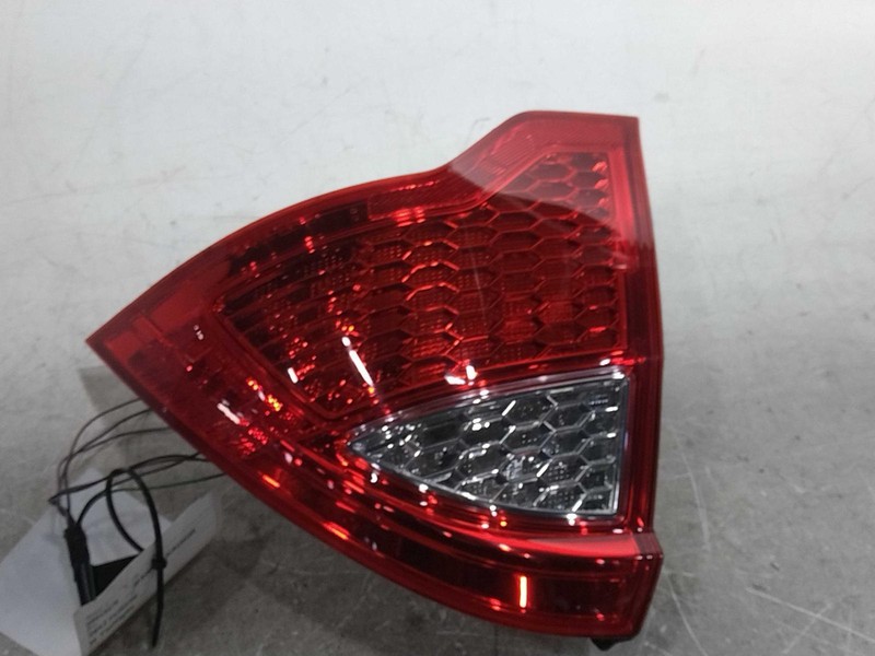 2012 Ford Fusion Right Blue Tail Light Assembly OEM 341772 Used 144K Miles