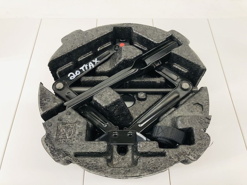 15-22 CHEVROLET TRAX REAR TRUNK COMPARTMENT FLOOR EMERGENCY JACK TOOL OEM