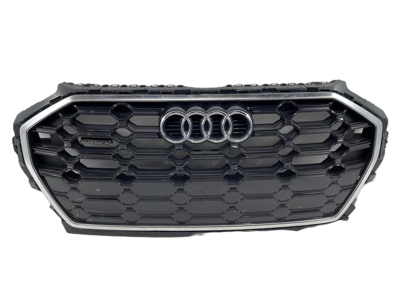 2021-2024 Audi Q5 Sportback Mesh Grille Silver Surround Crack Right Lower Bottom