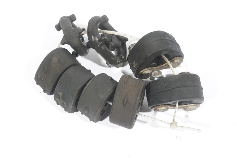 07-09 MERCEDES BENZ S550 W221 EXHAUST MUFFLER AND PIPE REAR BUSHING HANGER OEM