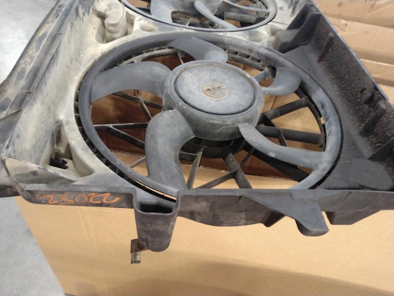Used Engine Cooling Fan Motor fits: 2007 Chevrolet Silverado 1500 pickup Fan Ass