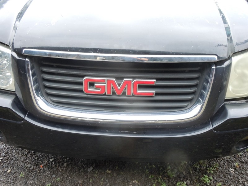 2002-2009 GMC Envoy Upper Grille W/O Washers Excluding Denali