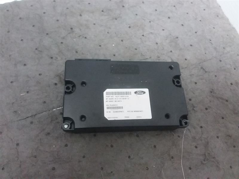 Sync Control Module Communication Behind Glove Box Fits 10-11 MUSTANG 939183