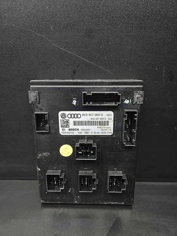 08-12 AUDI A4 A5 S4 S5 Q5 Front Body Control Module BCM BCM1 8K0907063D