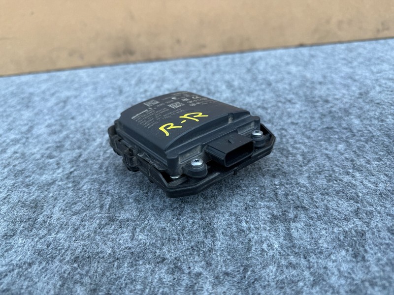 INFINITI QX50 QX55 19-25 OEM REAR RIGHT PASSENGER BLIND SPOT MODULE UNIT SENSOR