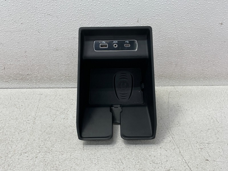 17 18 19 20 Alfa Romeo Giulia Center Console Tray Holder Aux Jack Port 1425 OEM