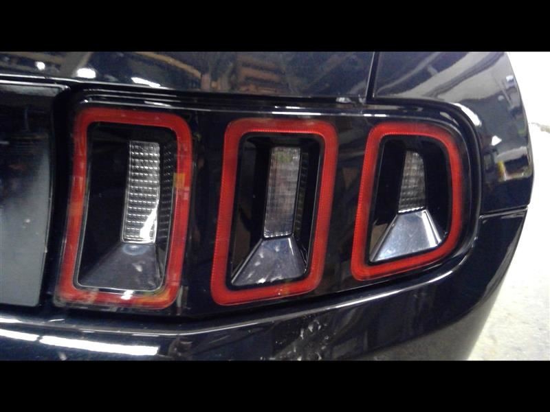 Passenger Right Tail Light Fits 13-14 MUSTANG 774858