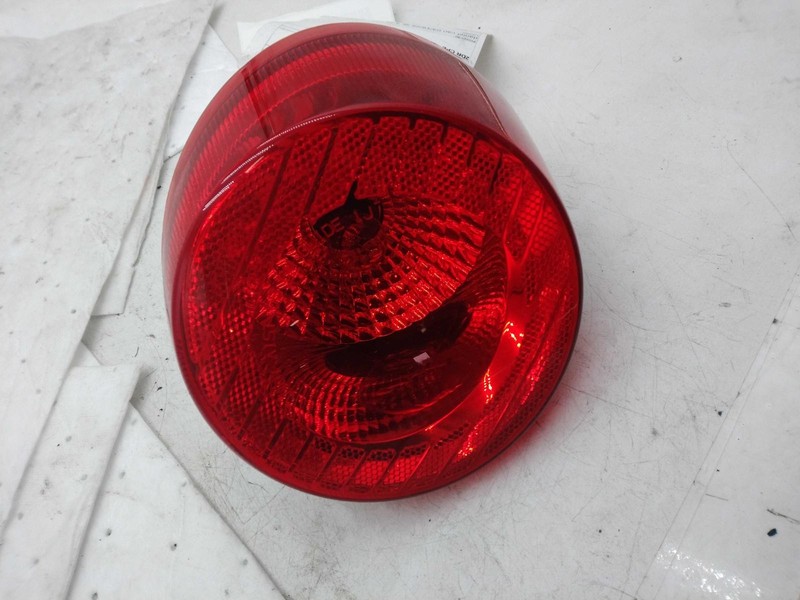 2007 Chevrolet Cobalt Right Tail Light Assembly Silver OEM 152426 154K Miles