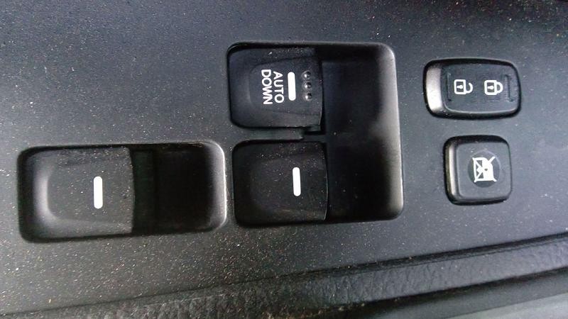 Door Switch Front HYUNDAI VELOSTER 12 13 14 15 16 17