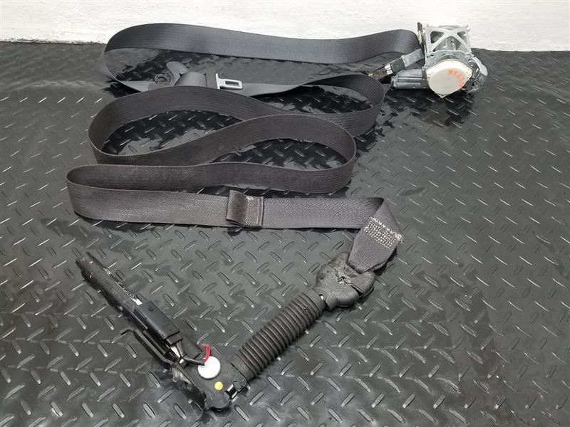 13-15 Ford Explorer Front Left Retractor W/ Pretension Black OEM DB5Z78611B09AC