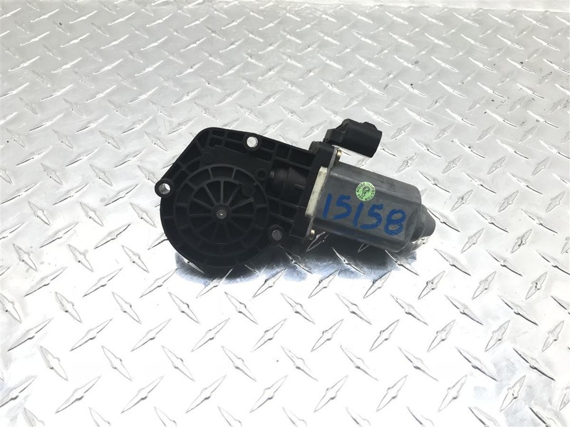 2003-2006 NAVIGATOR EXPEDITION FRONT RIGHT POWER WINDOW MOTOR OEM 617-00493R