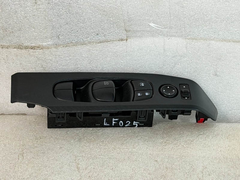 2019-2025 Nissan Altima Driver Window Lock Mirror Switch w Bezel 25401-6CA0A