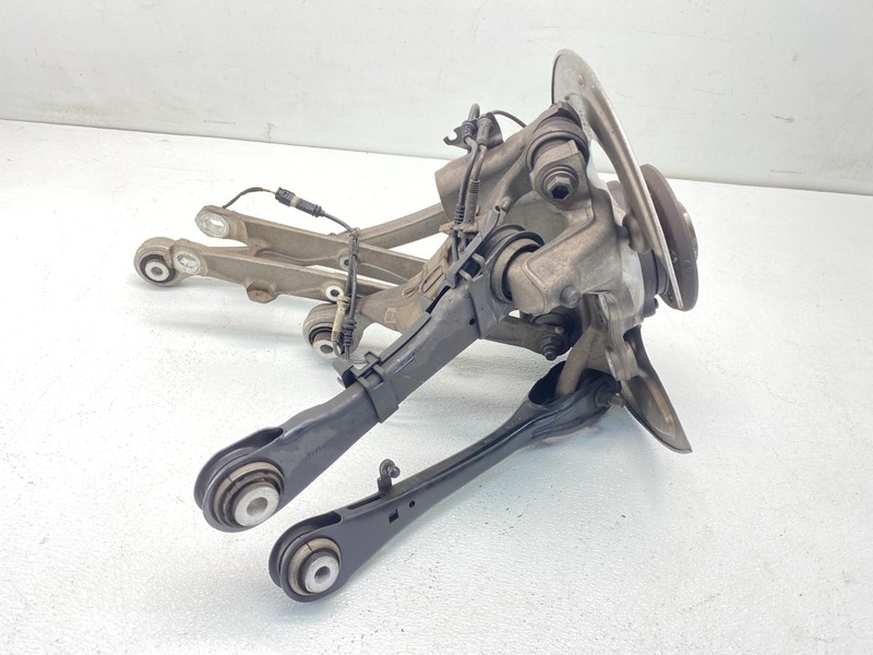 18-23 BMW F90 M5 Rear Left Side Wheel Hub Knuckle Spindle W/ Control Arms OEM ✅