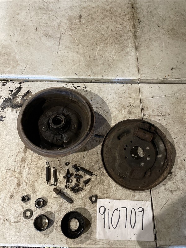 1963-64 Studebaker Champ Front Right Hub Drum & Backing Plate Assembly 5x5”