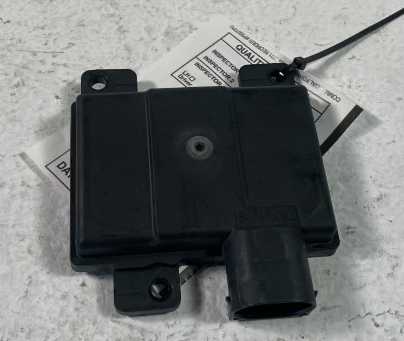 2025 HYUNDAI TUCSON REAR LEFT DRIVER SIDE BLIND SPOT RADAR MODULE SENSOR #105900