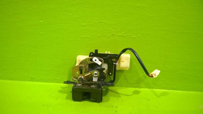 00 01 02 03 04 05 06 MPV HATCH LIFTGATE LOCK LATCH OEM 2705-35