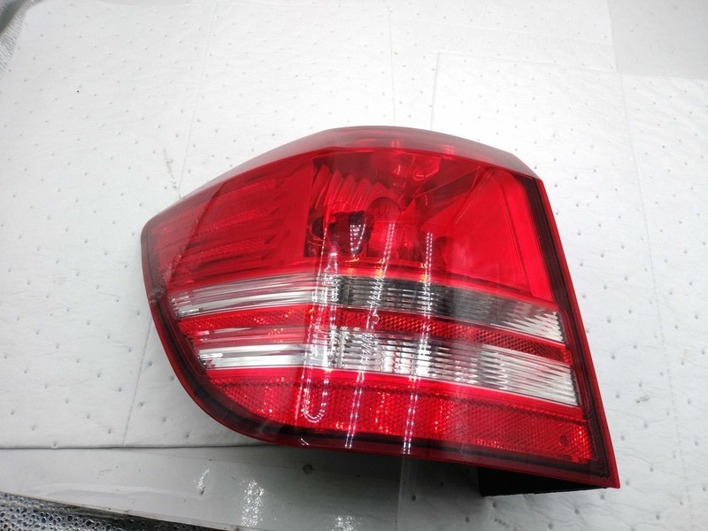 2016 Dodge Journey Left Tail Light Assembly - White, Scratches on Lens