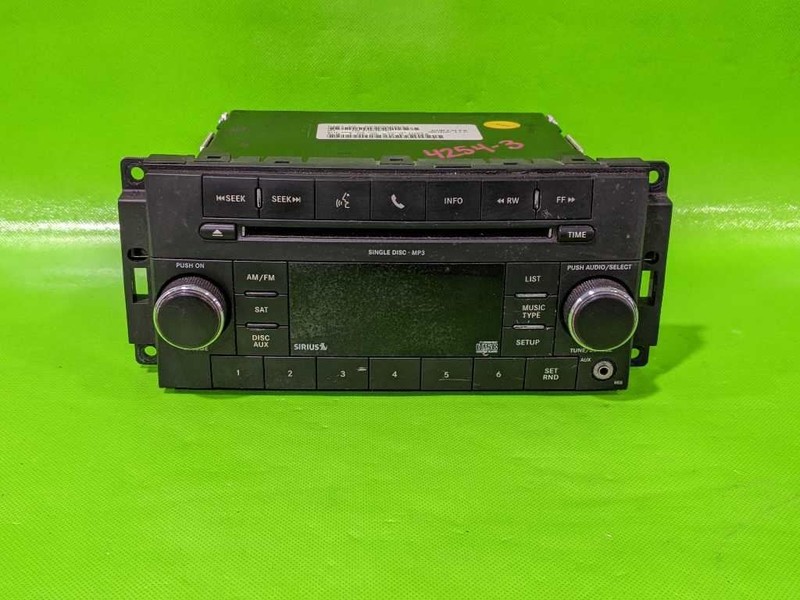 10 CHRYSLER 300 FACTORY RADIO W/O NAVIGATONRES ON FACEPLATE OEM 4254-3