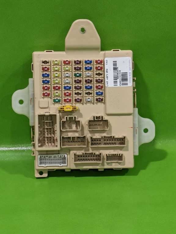 11-13 SORENTO INTERIOR FUSE RELAY BOX OEM 4493-31