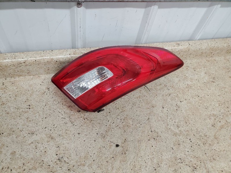 Driver Tail Light US Built Decklid Mounted LED Lamps Fits 15-17 SONATA 301664