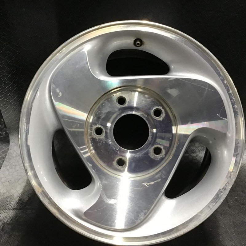 1998-2001 Dodge Ram 1500 2104 B Wheel 16x7 3 Spoke Rim Silver Machined 52113111A