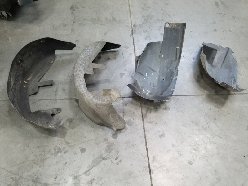 2012 Ford Mustang Shelby GT500 Wheel Well Fender Liner Partial Set #9531 Y7