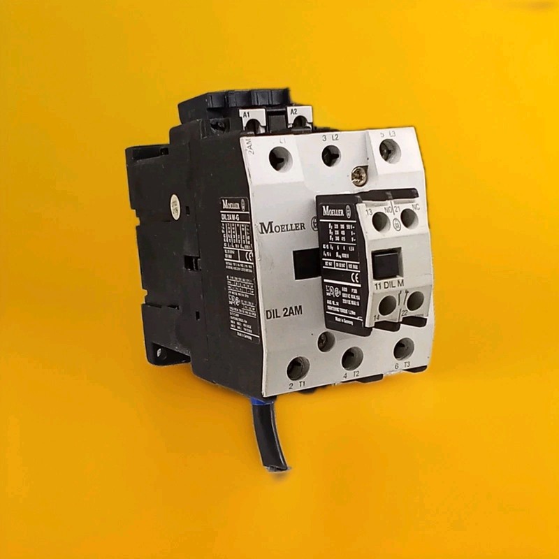 Moeller DIL 2A M-G & 11 DIL M Contactor Assembly