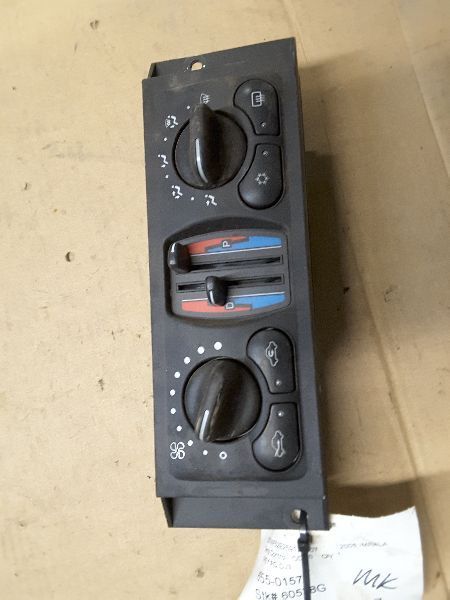 04 05 IMPALA TEMPERATURE CONTROL DUAL ZONE OPT CJ3 101702