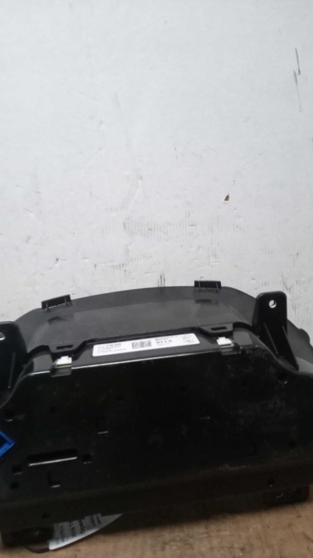 Used Speedometer Gauge fits: 2019 Chevrolet Tahoe cluster MPH US market 6.0L ID