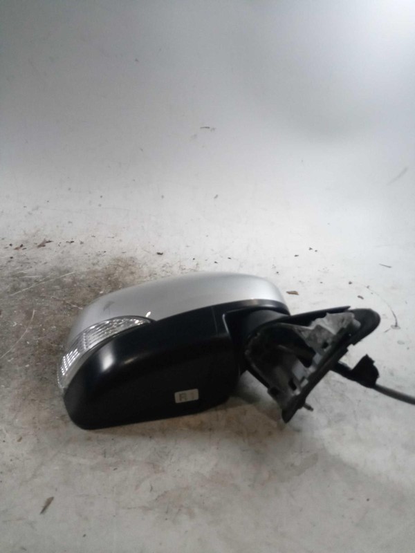 2013 Nissan Quest Right Door Mirror Assembly Silver Used OEM 594660 118K Miles