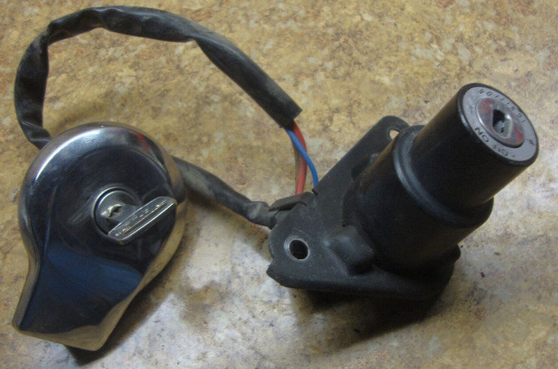 1997 Yamaha Virago XV250 XV 250 Ignition Switch Gas Fuel Cap Key Lock Tank L8