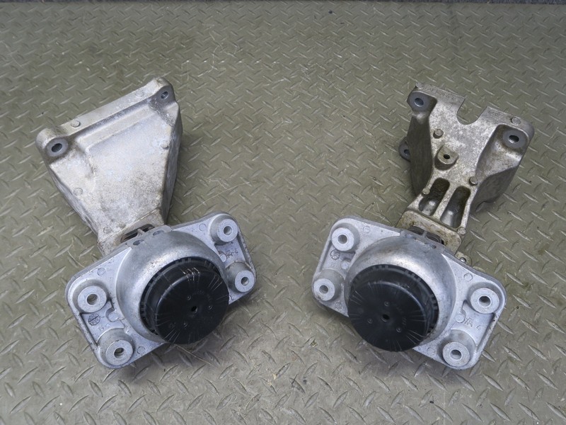 2014-2017 RANGE ROVER SPORT L494 3.0L LEFT & RIGHT ENGINE MOTOR MOUNT SET OF 2