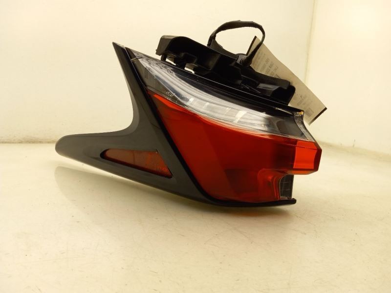 18-19 LEXUS NX300 F-SPORT PASSENGER SIDE REAR RIGHT TAIL LIGHT