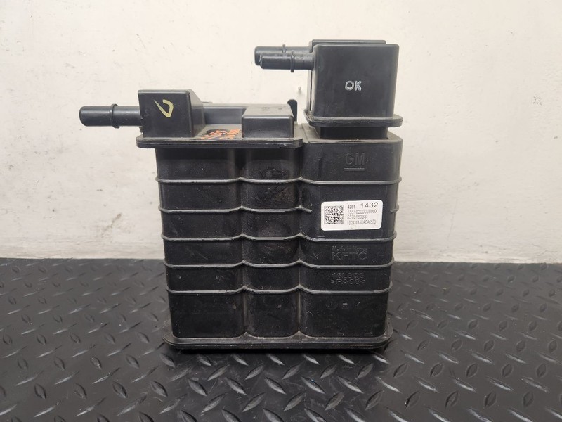 24-25 Buick Envista 1.2L Fuel Vapor Evaporator Charcoal Canister OEM 42843294