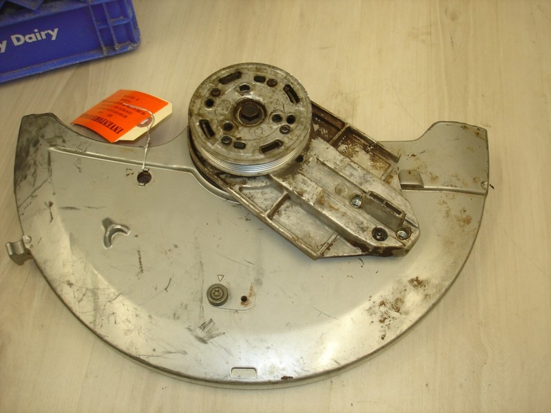 Husqvarna k760 12" blade guardREAD ADchop cutoffconcrete sawpart