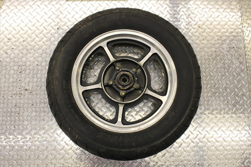 1986 HONDA VT 700 C SHADOW REAR WHEEL RIM WITH TIRE VT700 86