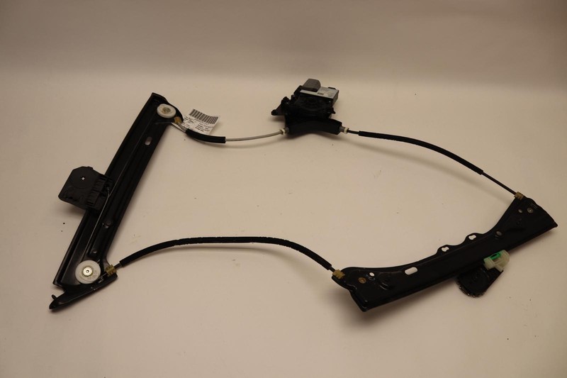 2020-2023 BMW M235I F44 FRONT RIGHT PASSENGER DOOR WINDOW REGULATOR MOTOR OEM