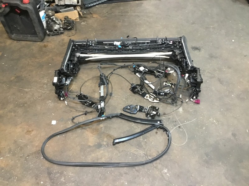 Mercedes C43 W205 Conv AMG Convertible Roof Track Frame Bracket 17-20 |Y3