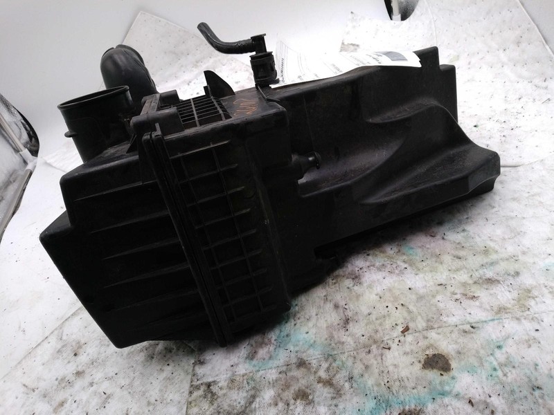 2018 Ford Fiesta Air Cleaner Assembly OEM D2B19C662AB Used 85K Miles