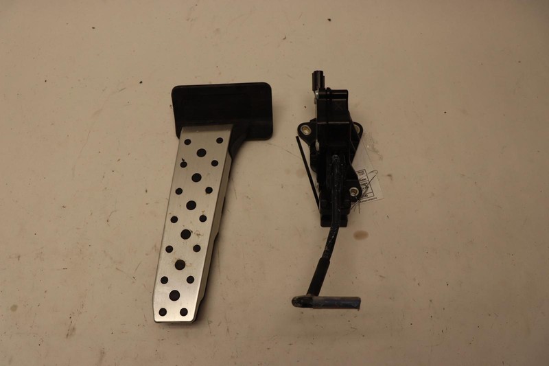 2013-2017 LEXUS LS460 LS600H GAS THROTTLE ACCELERATOR PEDAL OEM